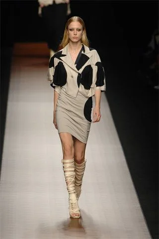 Look 11